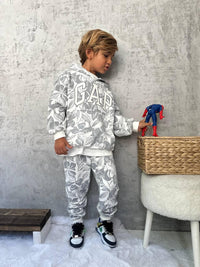 2 Делни шарени тренерки G