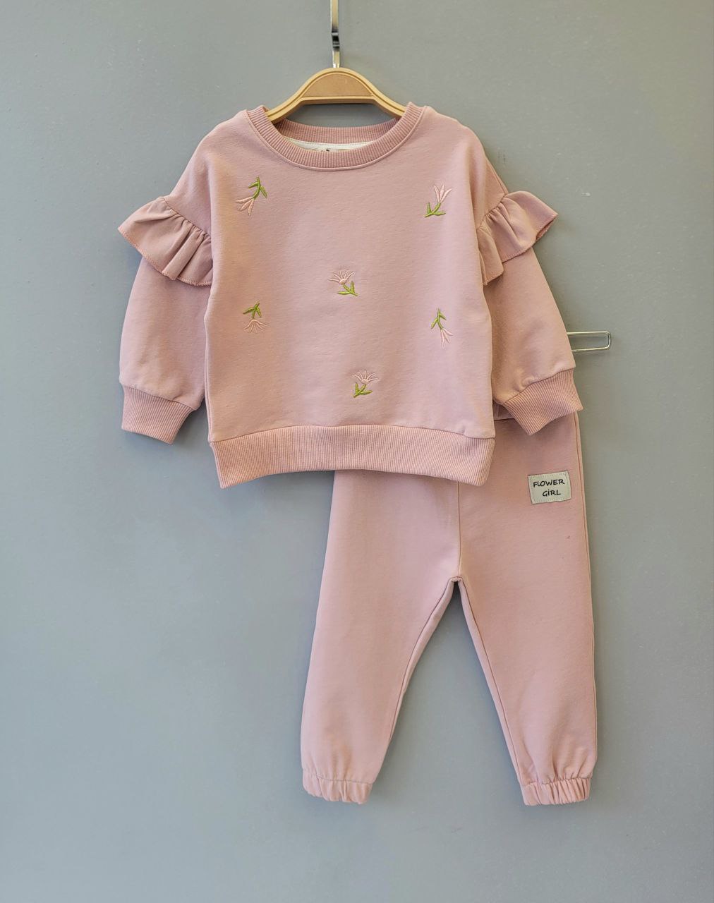 2 Делен комплет тренерки со цвеќиња