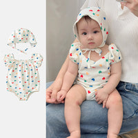 Костим за капење со срциња и капа