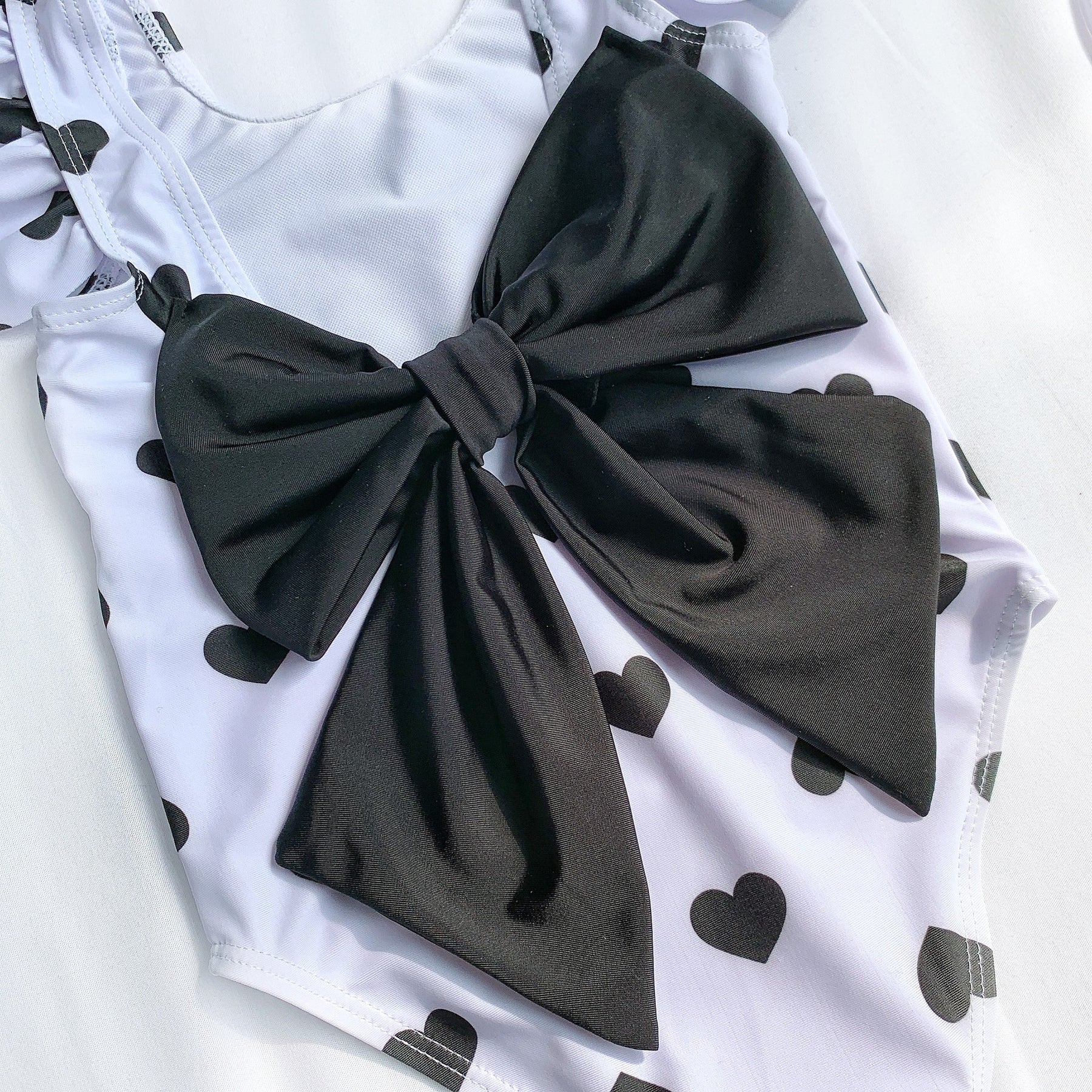 Купачи со срциња и панделка