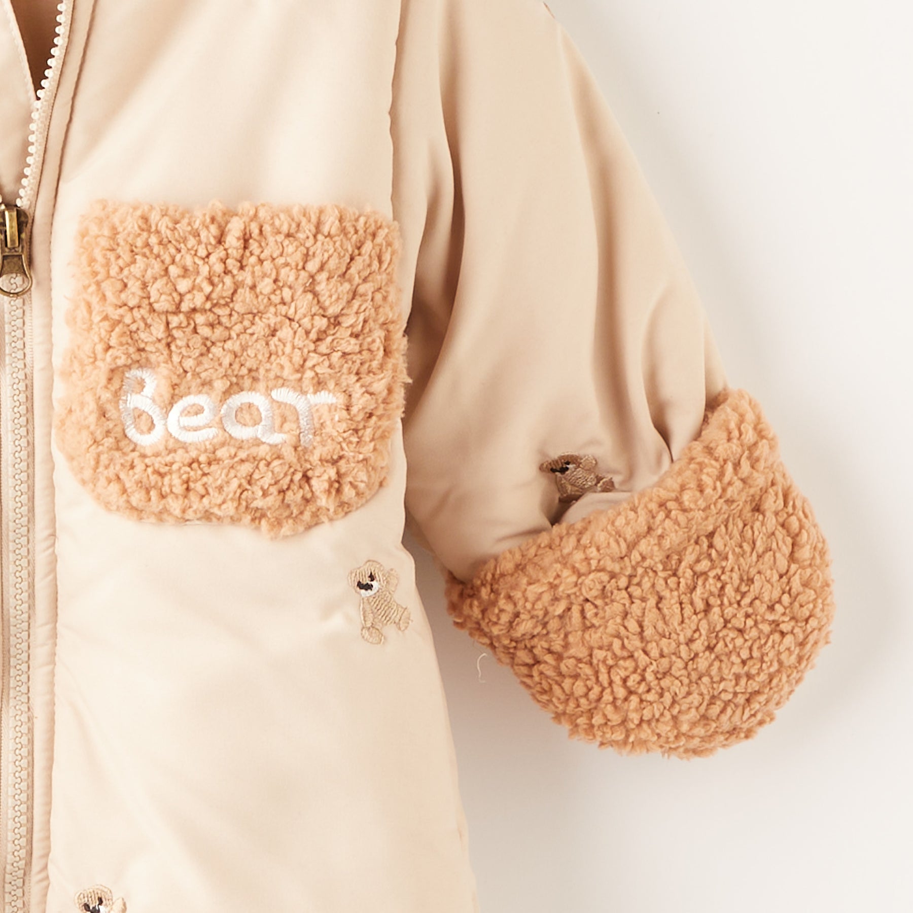 Скафандер со Ушиња Bear