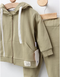 2 Делен комплет тренерки со капа со уши