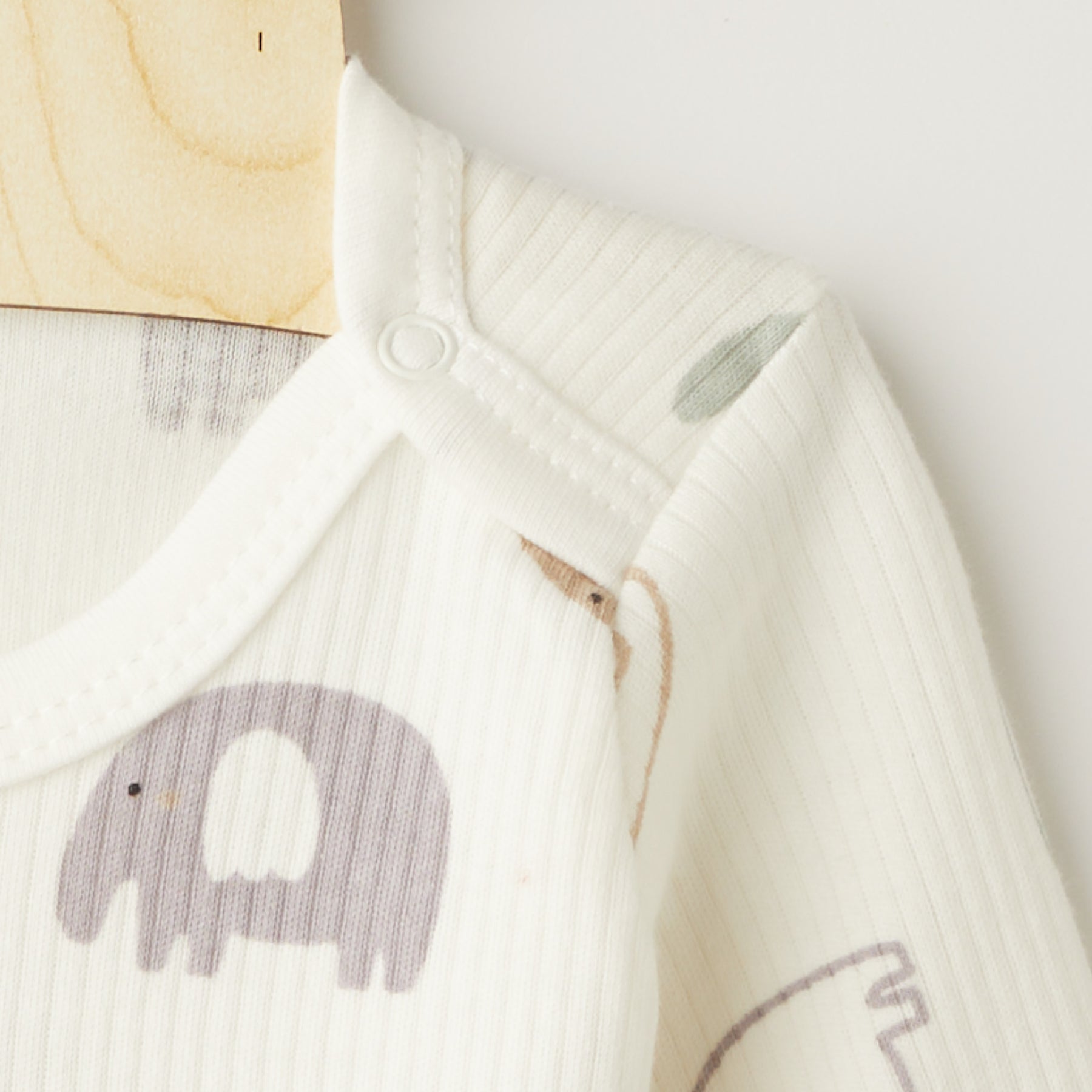 Боди со долги ракави Слончиња