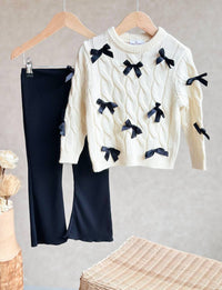 2 Делен комплет плетена блуза со панделки и хеланки