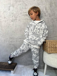 2 Делни шарени тренерки G