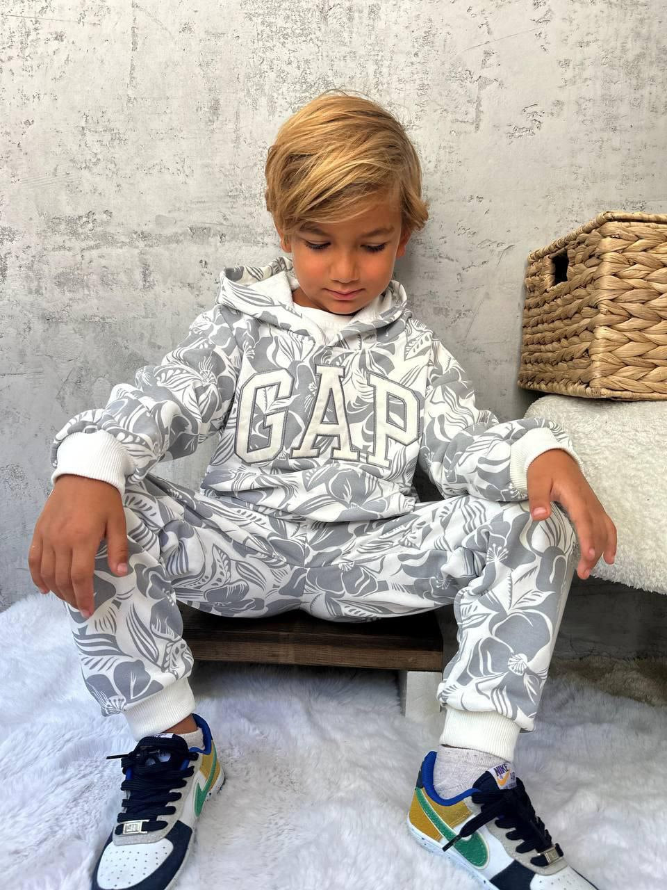 2 Делни шарени тренерки G