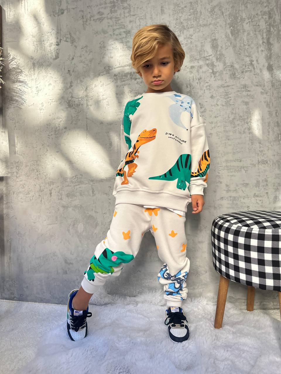 2 Делен комплет тренерки со диносауруси