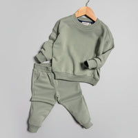 2 Делен комплет еднобојни тренерки