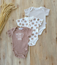 Комплет од 3 бодиња Mom's Little man