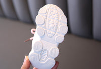 Бели Спортски Патики со Врвки