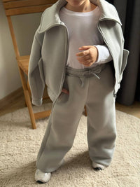 Комплет тренерки со патент