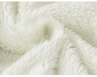 Дуксерка со капа и крзно