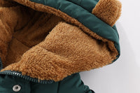 Детска јакна со внатрешно крзно и капа