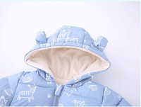 Детска јакна со животни и уши