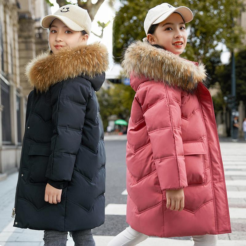 Јакна со капа и крзно