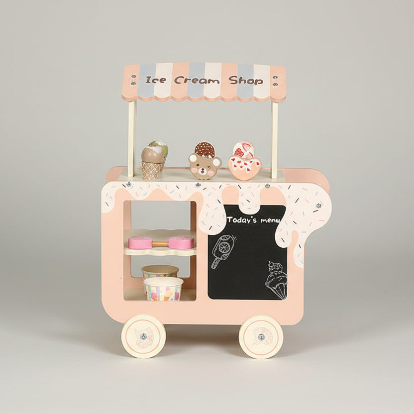 Дрвена количка „Ice Cream Shop“ – сет за игра со сладоледи и додатоци