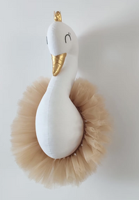 Декоративен лебед голем