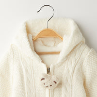 Плетени Шпикозни со Крзно и Патент Мече