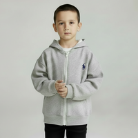 Дуксерка со патент и капа