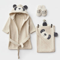 Сет за капење – мек пешкир со капа, бањарка и влечки Панда