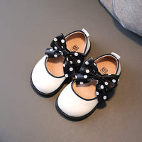 Чевли со Панделка со Бобици