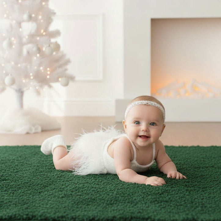 Плетен сет за новороденче со боди, чорапчиња, туту со пердуви и трака