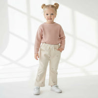 Фармерки со ластик и цвеќиња