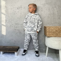 2 Делни шарени тренерки G