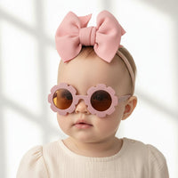 Сет од Наочари и Панделка во Повеќе Бои