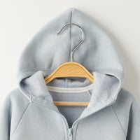 Шпикозни со патент и капа