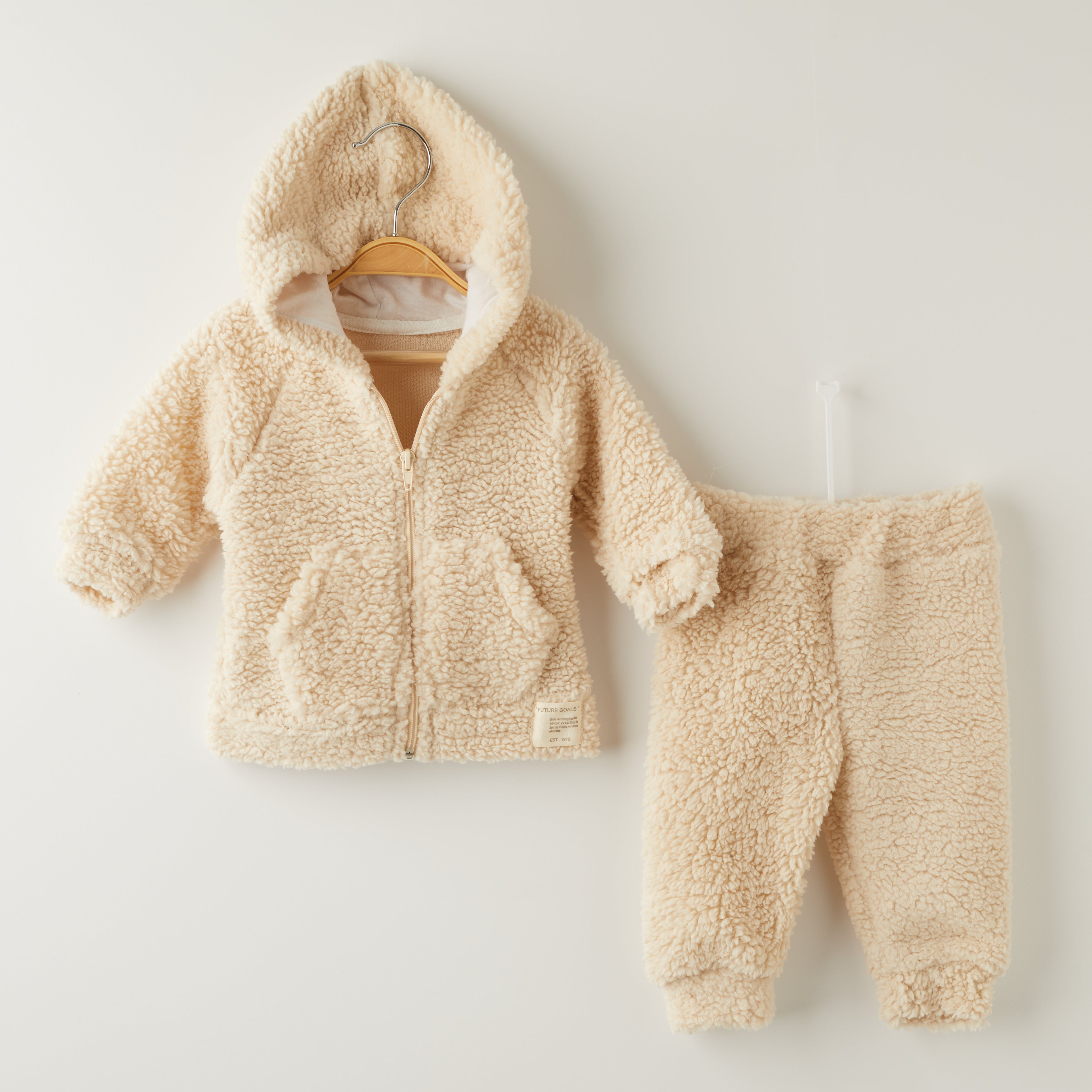 2 Делен плишан комплет со патент