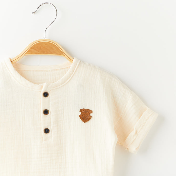 2  -Делен Комплет - Отворена маица со петлици со кафеаво лого и панталони