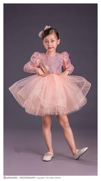 Елегантно фустанче со светки и тул