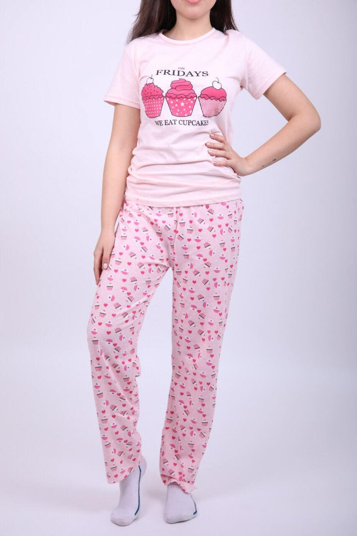 Розови Пижами со ' ' CUPCAKES ' '